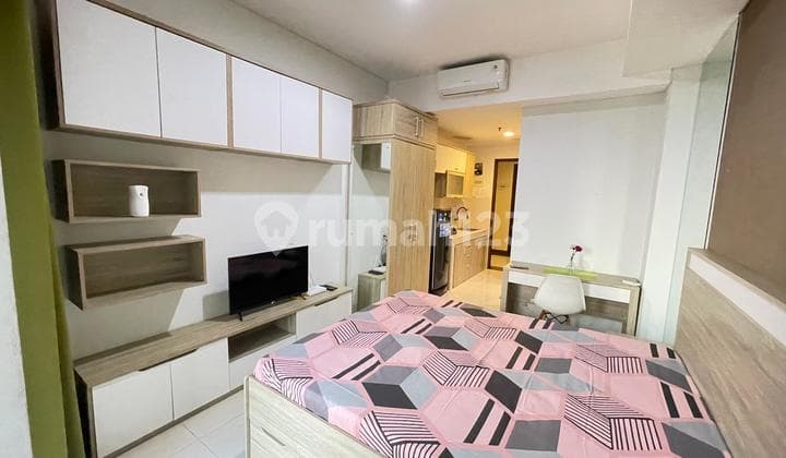 Studio Dekat Binus Alam Sutera Furnished Apartemen Springwood Residence Dibawah NJOP Jual Butuh