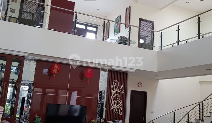 Jual Rumah Terawat Araya Surabaya