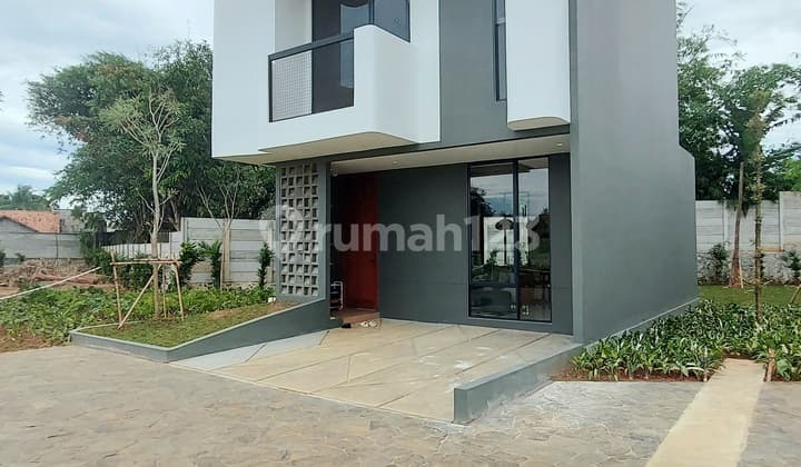 Rumah Baru 2 Lantai SIAP HUNI di Serpong BSD dekat Aeon Mall, Stasiun Cicayur, Tol Serbaraja