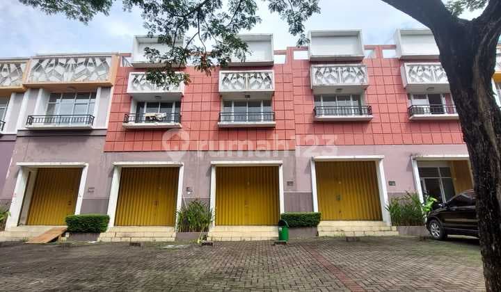 Nice Ready-to-Use Ruko at Boulevard Serpong Natura City Pamulang Tangsel