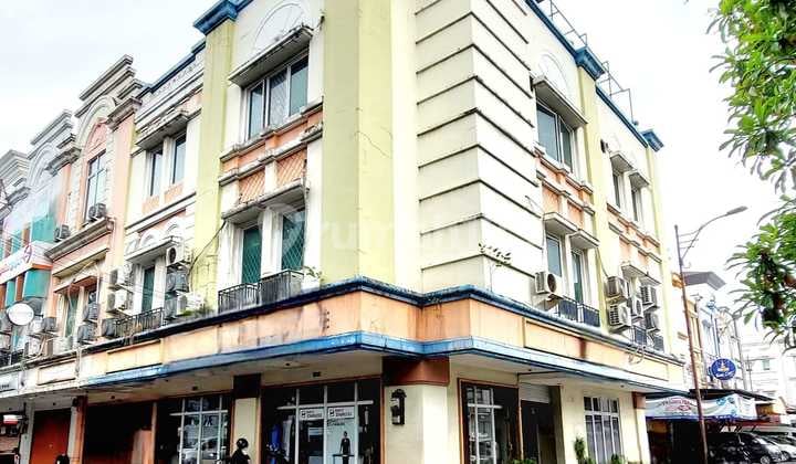 Ruko Gandeng Hook 3 Lantai di Lokasi Paling Strategis Dekat Akses Tol dan Pasmod BSD City