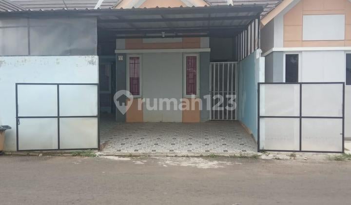 Rumah Langsung Huni di Baletirta Cisauk di Jual Cepat
