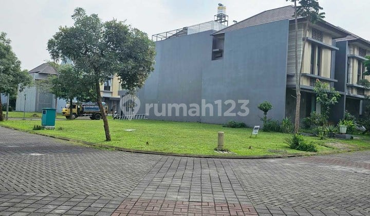 Kavling luas 142m hoek murni lokasi bagus di Eminent Bsd KY6