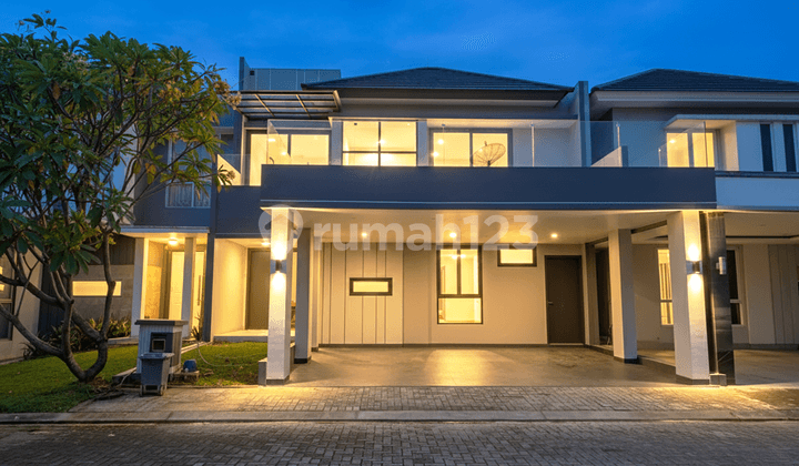 Rumah FULL Renovasi Rapi Siap Huni Layout Lega 4 Kamar di De Park BSD M683