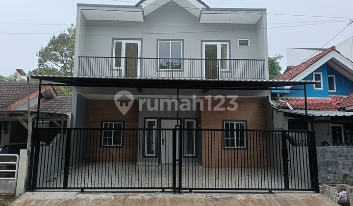 Rare 2-Story House Already Renovated, Ready to Occupy, 5 Bedrooms Near Toll Gate in Griya Loka BSD M627