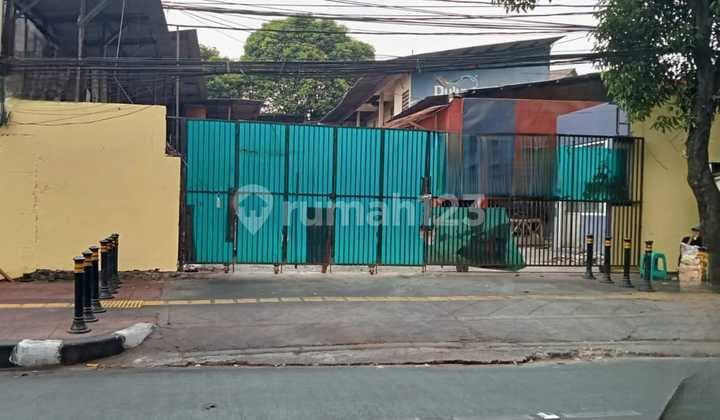 Commercial Land on Jl Raya Utama, NJOP, Suitable for Mini Building / Restaurant / Shop