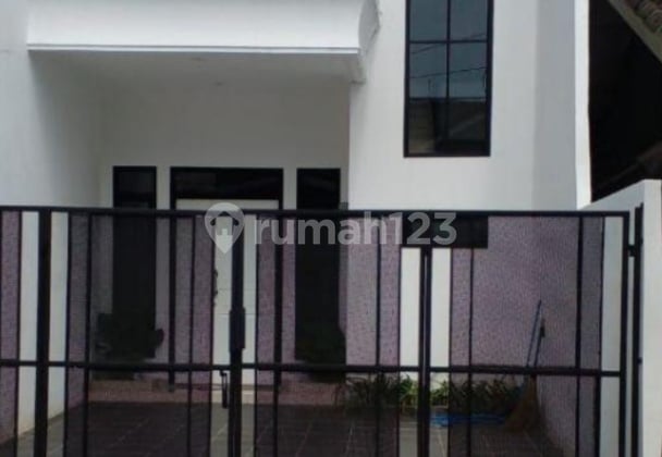 Rumah Minimalis Brand New di Megapolitan Cinere, Bebas Banjir