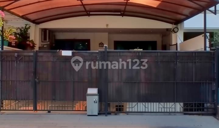 Jual Cepat Rumah Depan Taman Komplek di Kelapa Gading - Jakarta Utara