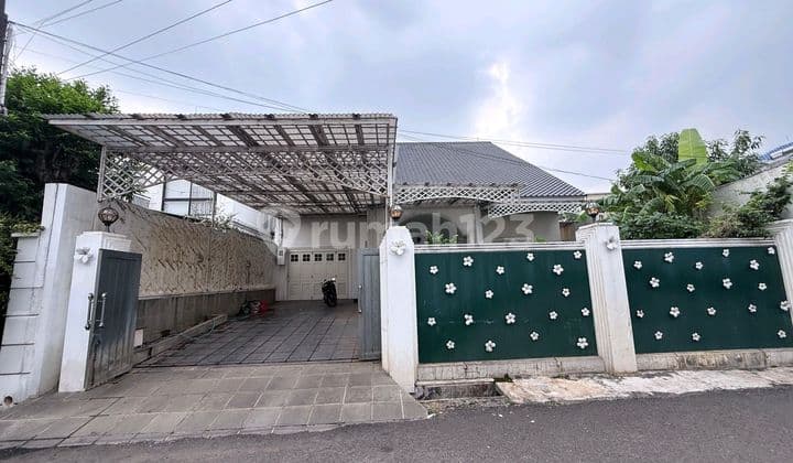 Dijual Rumah Taman Radio Dalam - Kebayoran Baru