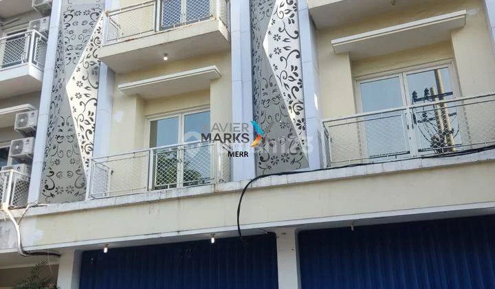 For Rent: Ready-to-Use Shop House in Manyar Kertoarjo, Excellent Condition, Close to Merr. For Rent: Ready-to-Use Shop House in Manyar Kertoarjo, Excellent Condition, Close to Merr.