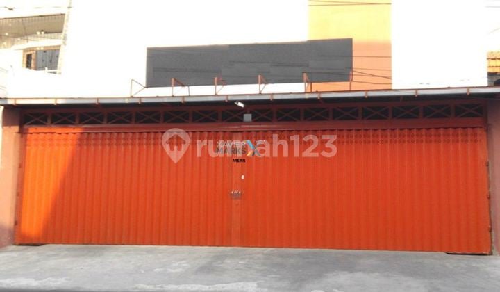 Tempat Usaha di Baratajaya Pinggir Jalan Raya Tempat Usaha di Baratajaya Pinggir Jalan Raya