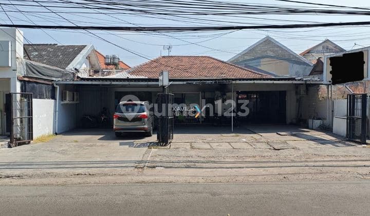 Disewakan Tempat Usaha di Raya Tenggilis Dekat Ubaya