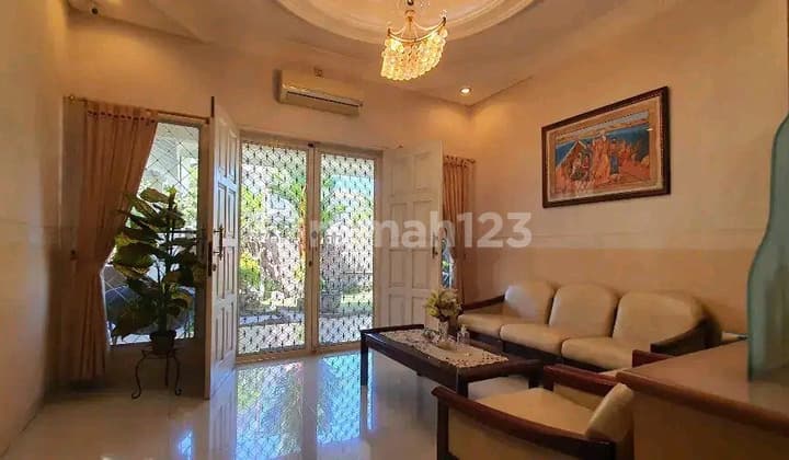 RUMAH NGINDEN INTAN BARAT SURABAYA COCOK UNTUK KELUARGA RON.A1035
