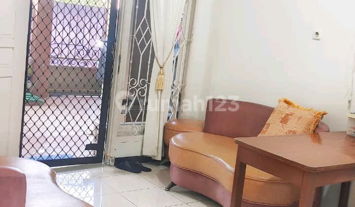 Rumah Nirwana Eksekutif Surabaya Nyaman untuk Keluarga Rev.a271