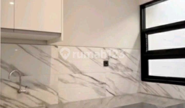 Rumah Manyar Jaya Surabaya Murah Siap Huni Yen.a048