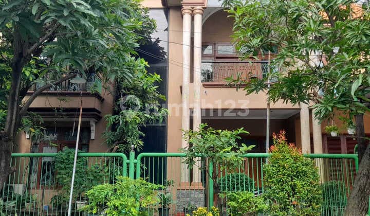 Rumah 2 Lantai Rungkut Asri Surabaya Lokasi Nyaman Murah Rev.a364