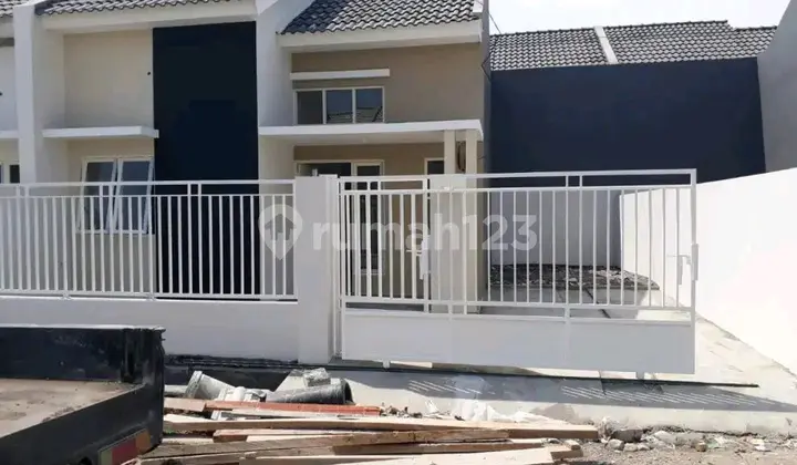 Affordable Alana Regency Surabaya House. Ron.a1167