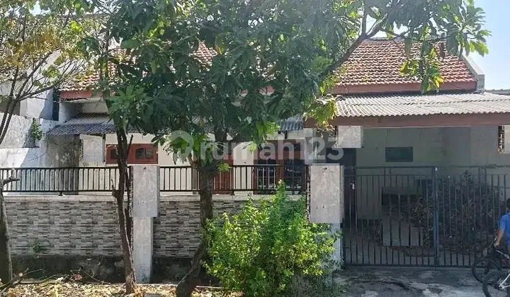 Cheap Kutisari Surabaya House. Ron.a1909