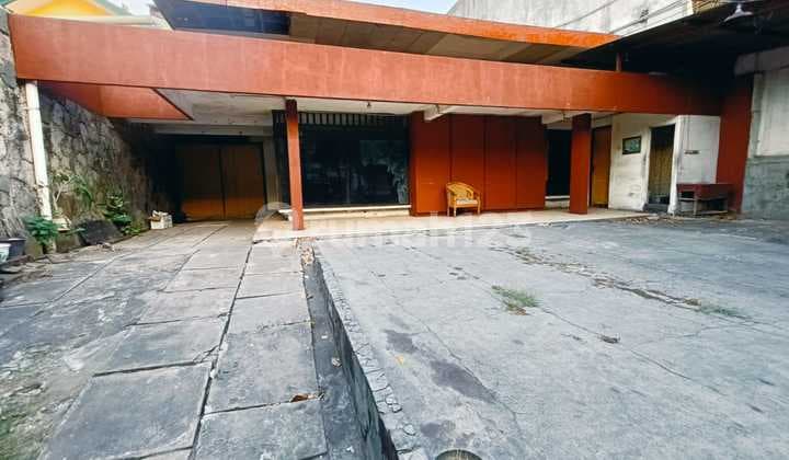 Affordable and Strategic Pucang Anom Business Space for Various Ventures