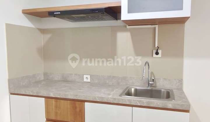 Semi-Furnished Denver Apartment Next to Uc Citraland