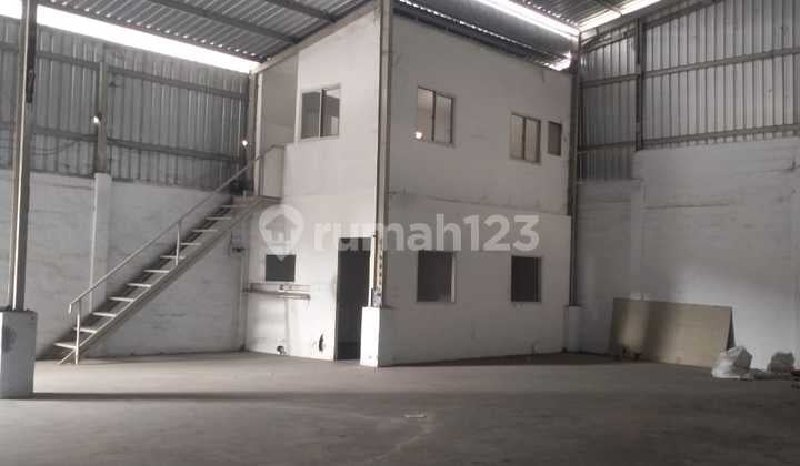 Tropodo Warehouse Ready to Live In Cheap No Flood