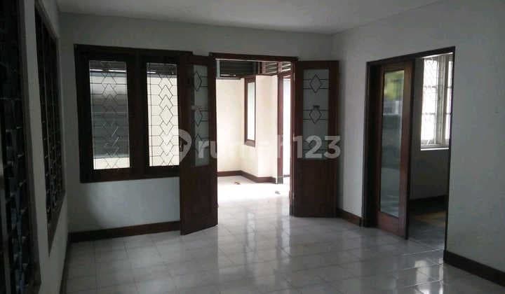 House on Jl Kh Misbakh, Prime Location Near Darmo Main Road