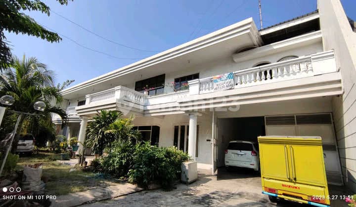Rumah Raya Ir Soekarno Raya Merr , Kota Surabaya Murah