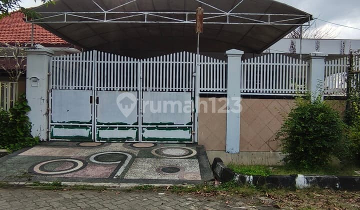 Rumah Jl. Kelabat Murah Tengah Kota Dekat Raya Arjuno