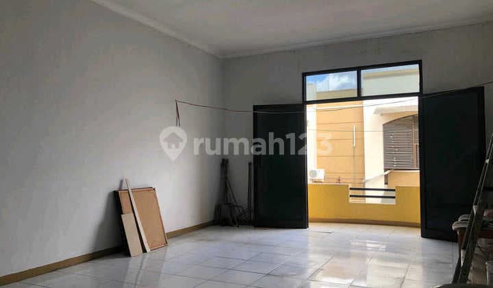 Ruko Klampis Milennia Strategic Location in East Surabaya