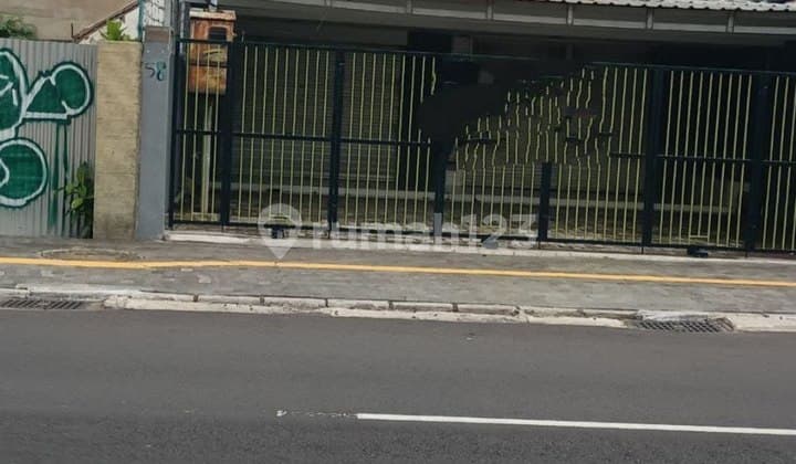Rumah Cocok Untuk Usaha Di Nol Jalan Raya Kartini Sirabaya