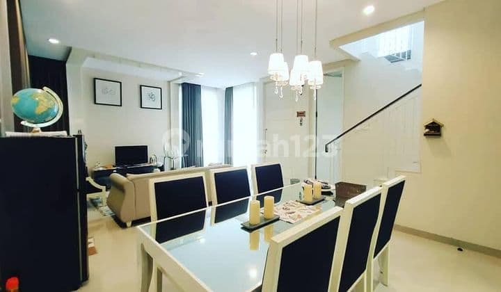 Rumah Eastcoast Park,Pakuwon City Full Furnish Siap Huni