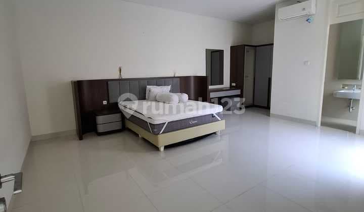Mossel Bay Grand Island House, Pakuwon City
