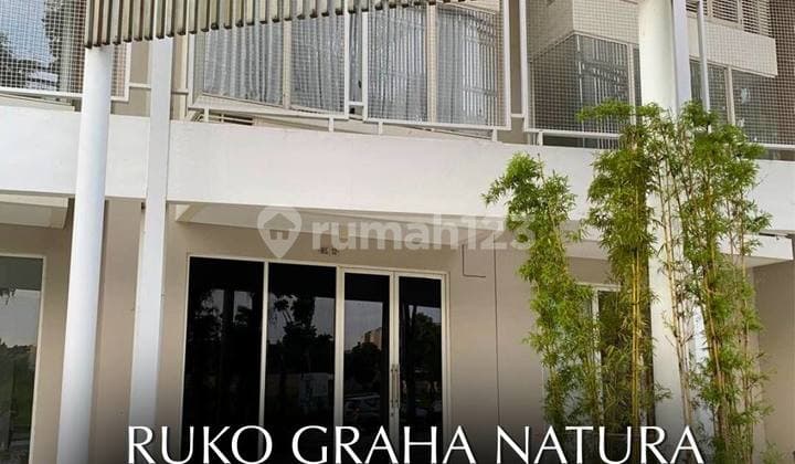 Disewakan Lantai 1 Saja Ruko Graha Natura Surabaya