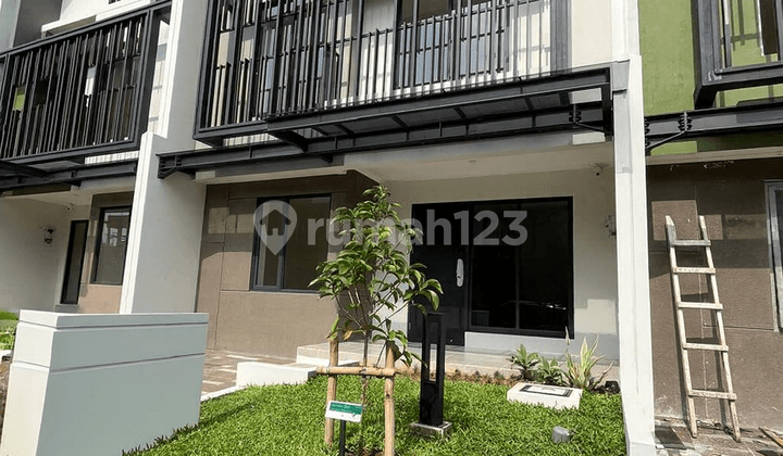 Rumah Cluster Leonora Summarecon Serpong