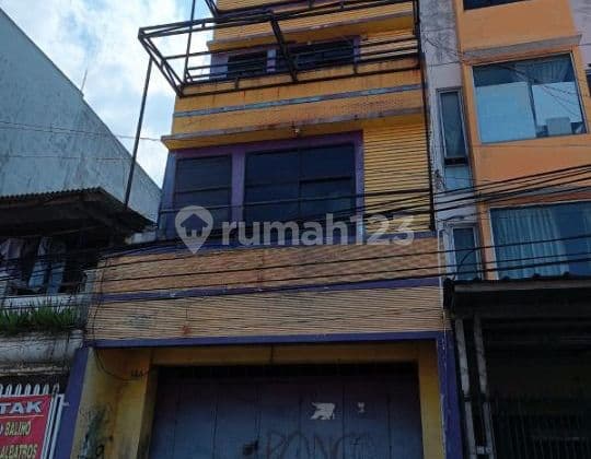 Ruko 4.5 Lantai di Kali Baru Timur Jakarta Pusat