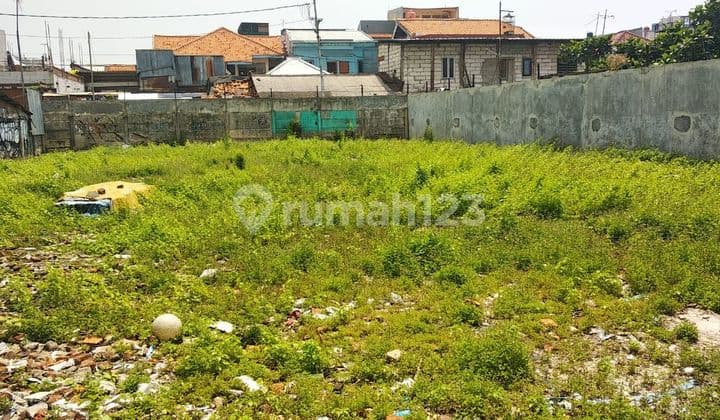 Large Land plus Building in Bungur Senen, Central Jakarta