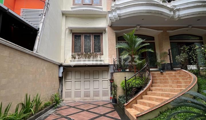 For Sale Luxury House Fully Furnished