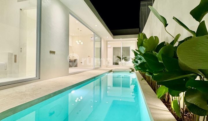 Brand New Villa 2 Bedrooms Kerobokan Modern Mediteranian