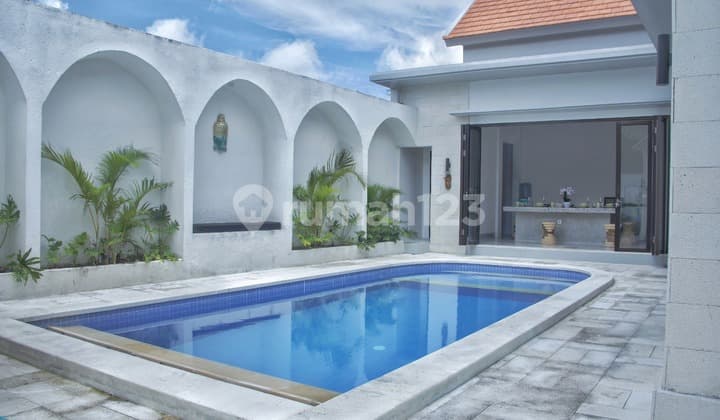 Modern Villa 2 Bedrooms Seminyak