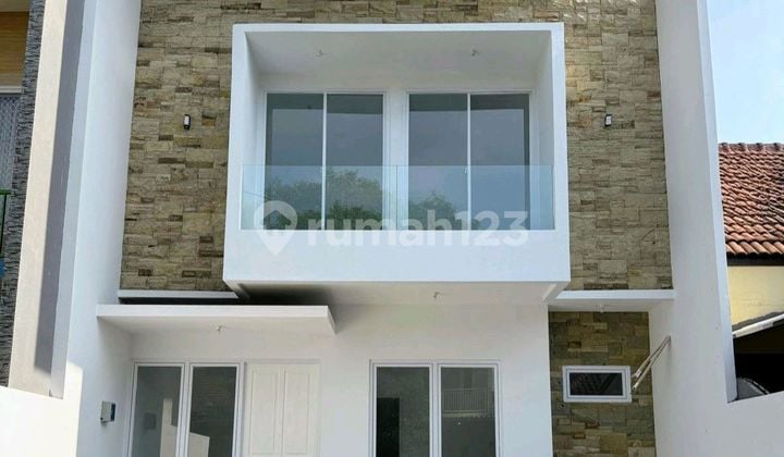 Dijual Rumah Bukit Palma Citraland, 2 Lantai Baru Siap Huni