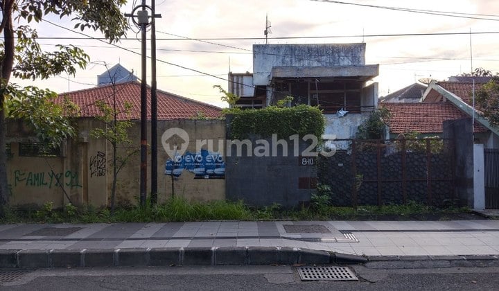 Rumah hitung tanah Gayungsari Barat Dekat Masjid Agung, TOL