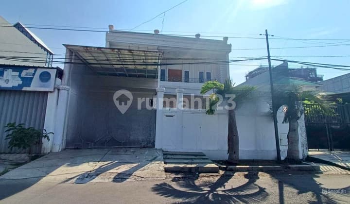 Rumah Manyar Rejo Strategis Dekat Kampus Untag, Dekat Merr