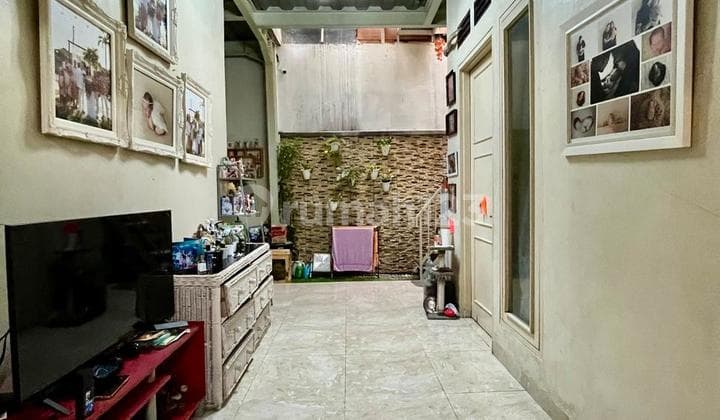 Rumah Nyaman di Cluster Valencia Graha Raya Bintaro