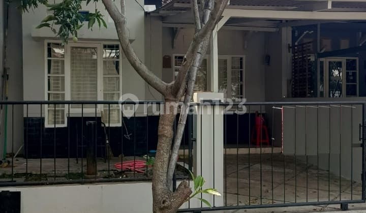 Single-Story House in Graha Raya Cluster, Bintaro Jaya