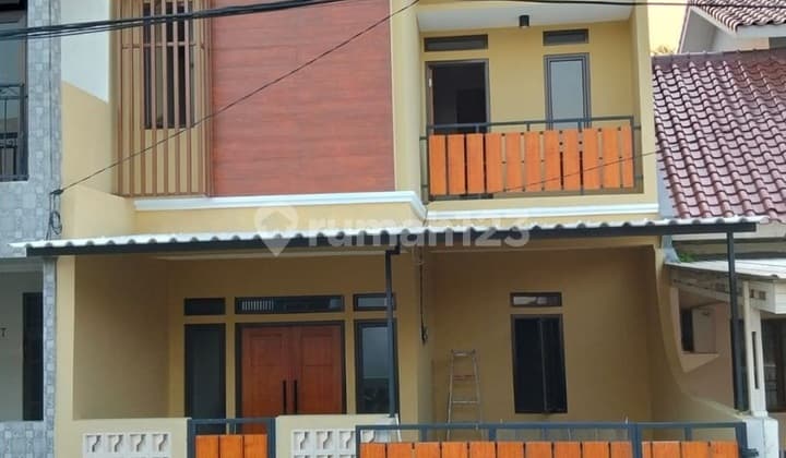 Rumah Baru 2 Lantai Dalam Cluster Di Graha Raya
