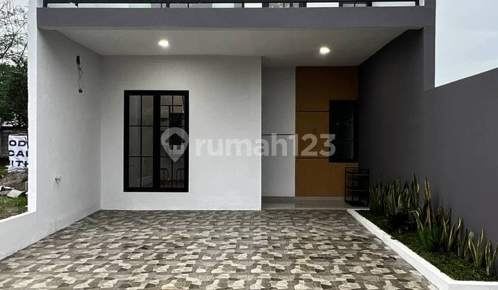 Rumah 2 Lantai Modern Dekat Pakansari Cibinong Bogor
