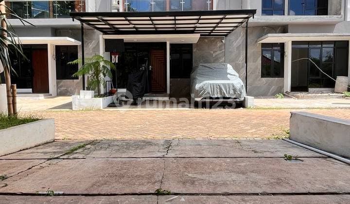 Rumah 2 Lantai Mewah Murah Dekat Tol Cimanggis Kota Depok