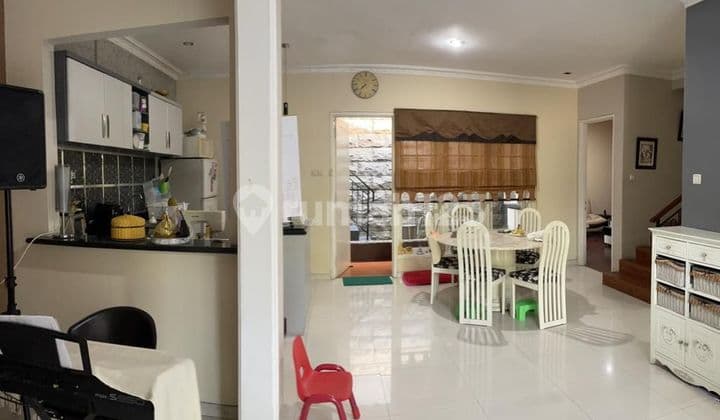 Vila Valencia Pakuwon Indah Murah Butuh Laku Cepat