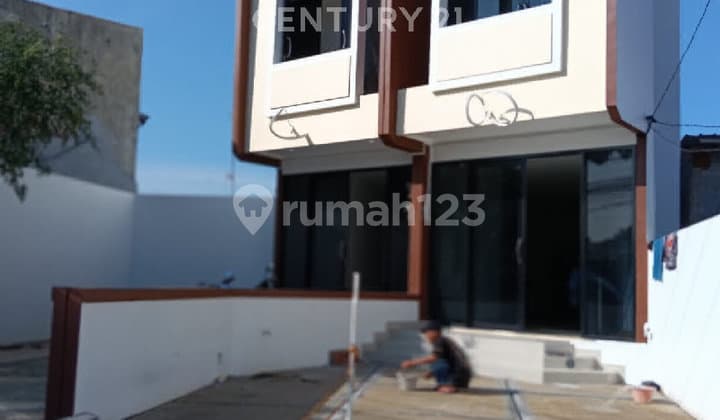 2-Story Shop House for Business and Residential in Bogor