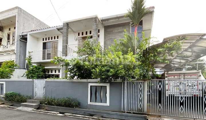 Rumah Modern Bagus Rawamangun